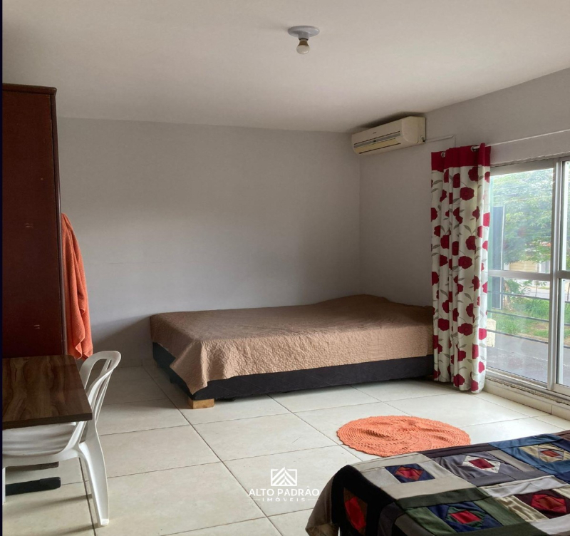 Apartamento, Eli Forte