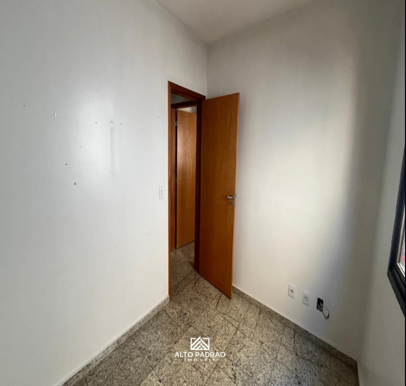 Apartamento, Sítios Santa Luzia